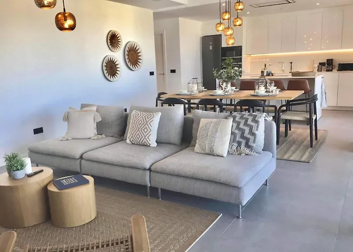 Luxury Fernando - The View Apartment